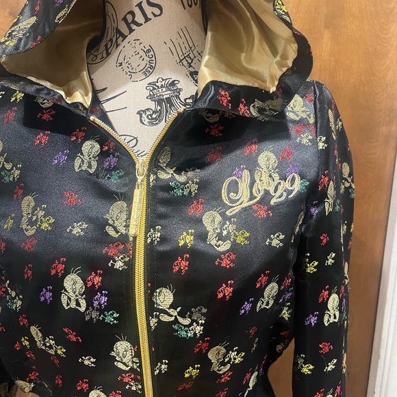 Warner Bros. Lot 29 Looney Tunes Bomber Jacket - Picture 2 of 9